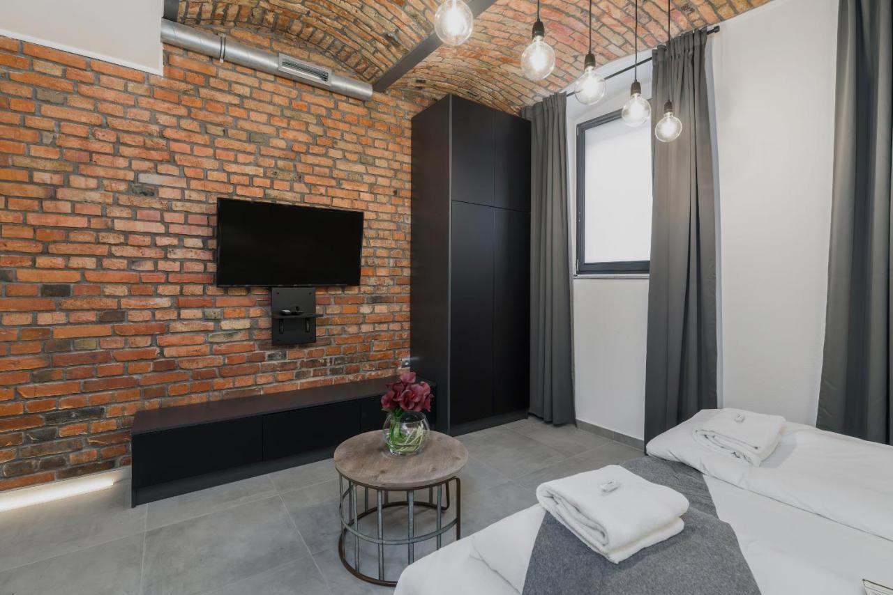 Level -1 Loft Apartments City Center Kopernika Poznań Exteriör bild